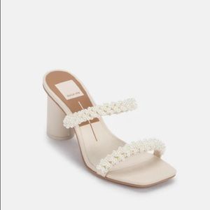 Dolce vita vanilla pearl shoes
